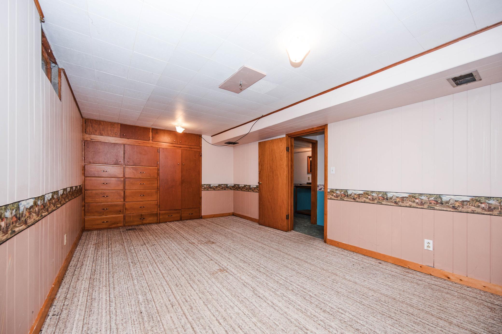 LL Lg Office