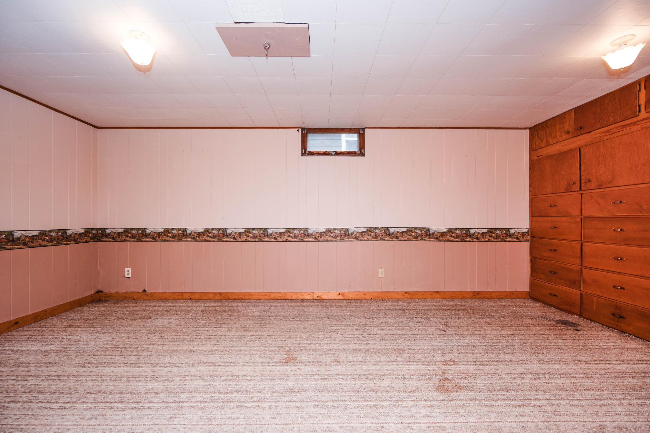 LL Lg Office