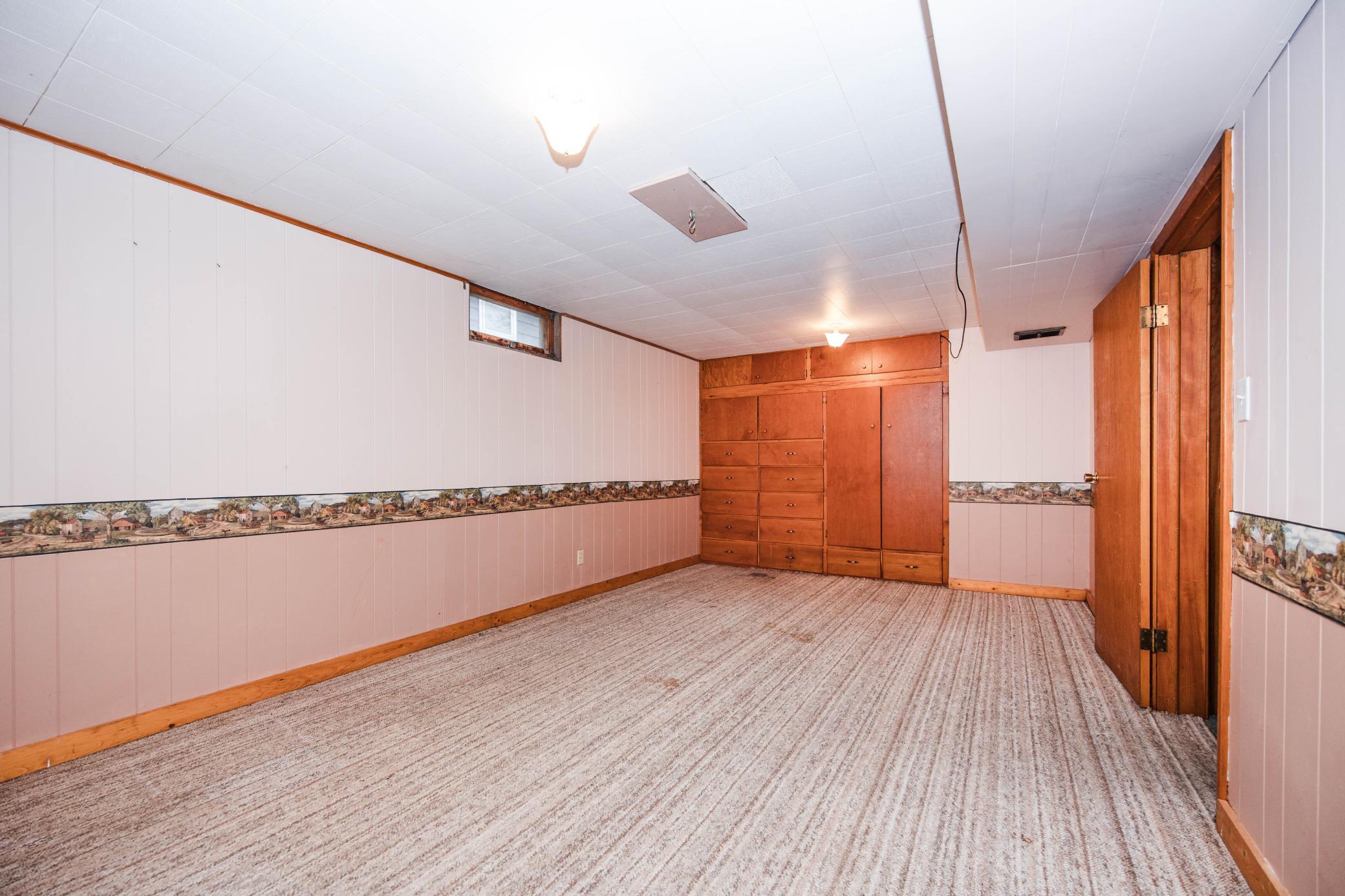 LL Lg Office