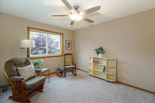 1407 Summit Shores Drive, Burnsville, MN 55306