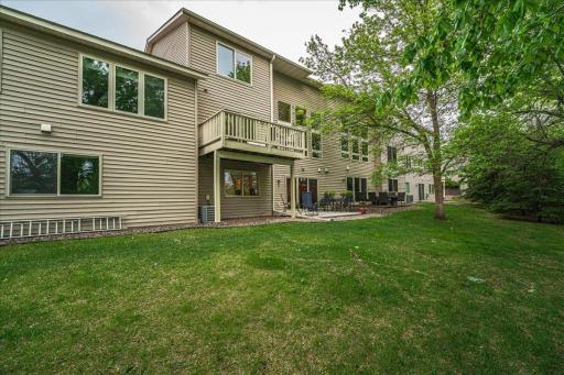 1407 Summit Shores Drive, Burnsville, MN 55306