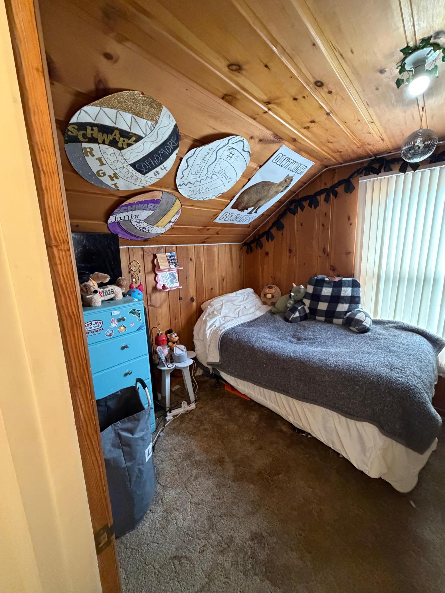 Upstairs Bedroom 2