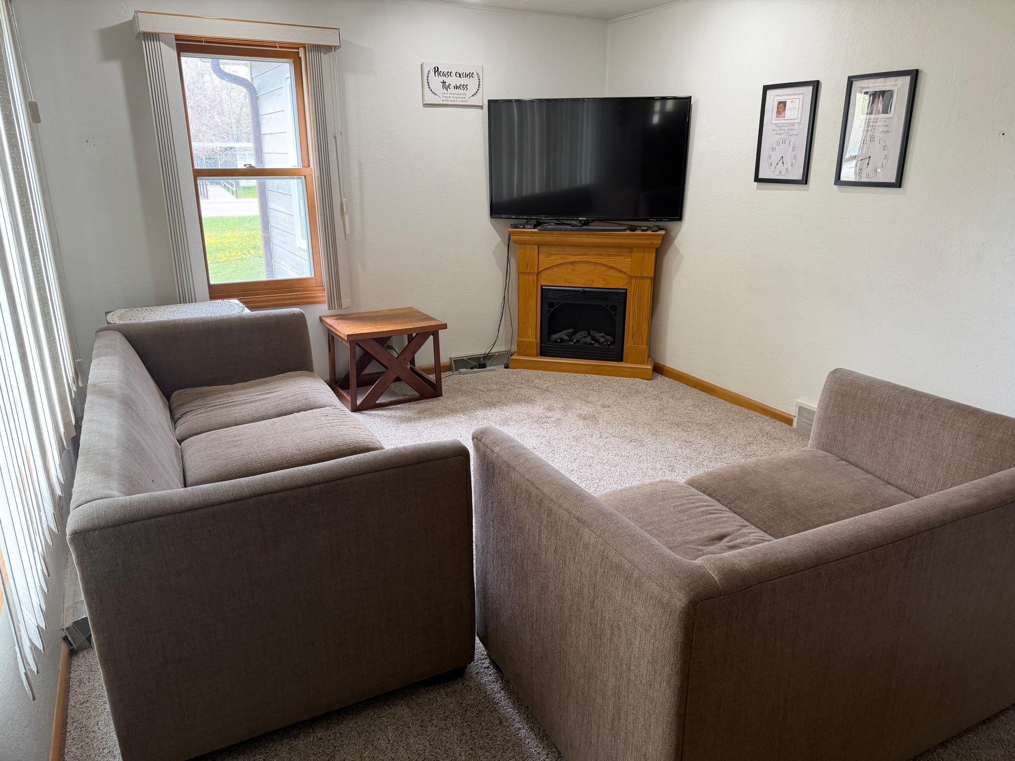 Frontroom