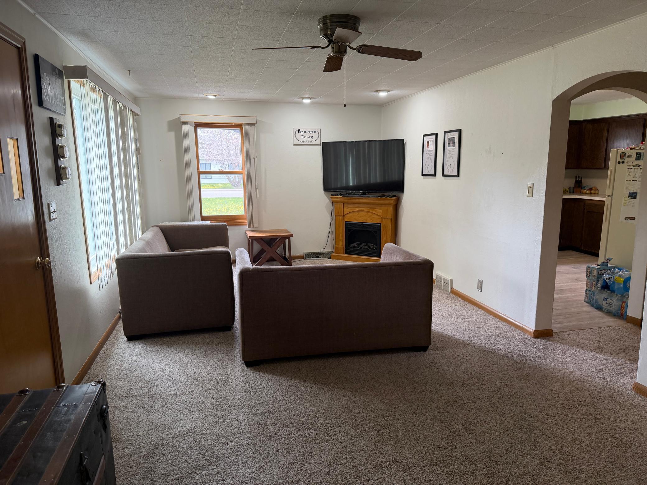 Frontroom