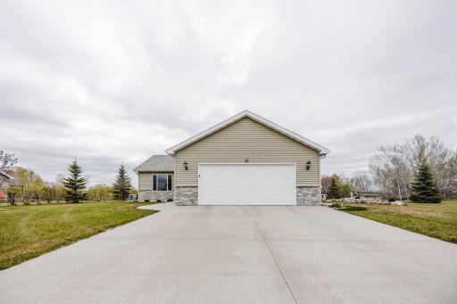 953 Red Willow Drive, Frazee, MN 56544