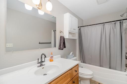 924 Mallard Lane, Belle Plaine, MN 56011