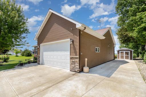 924 Mallard Lane, Belle Plaine, MN 56011