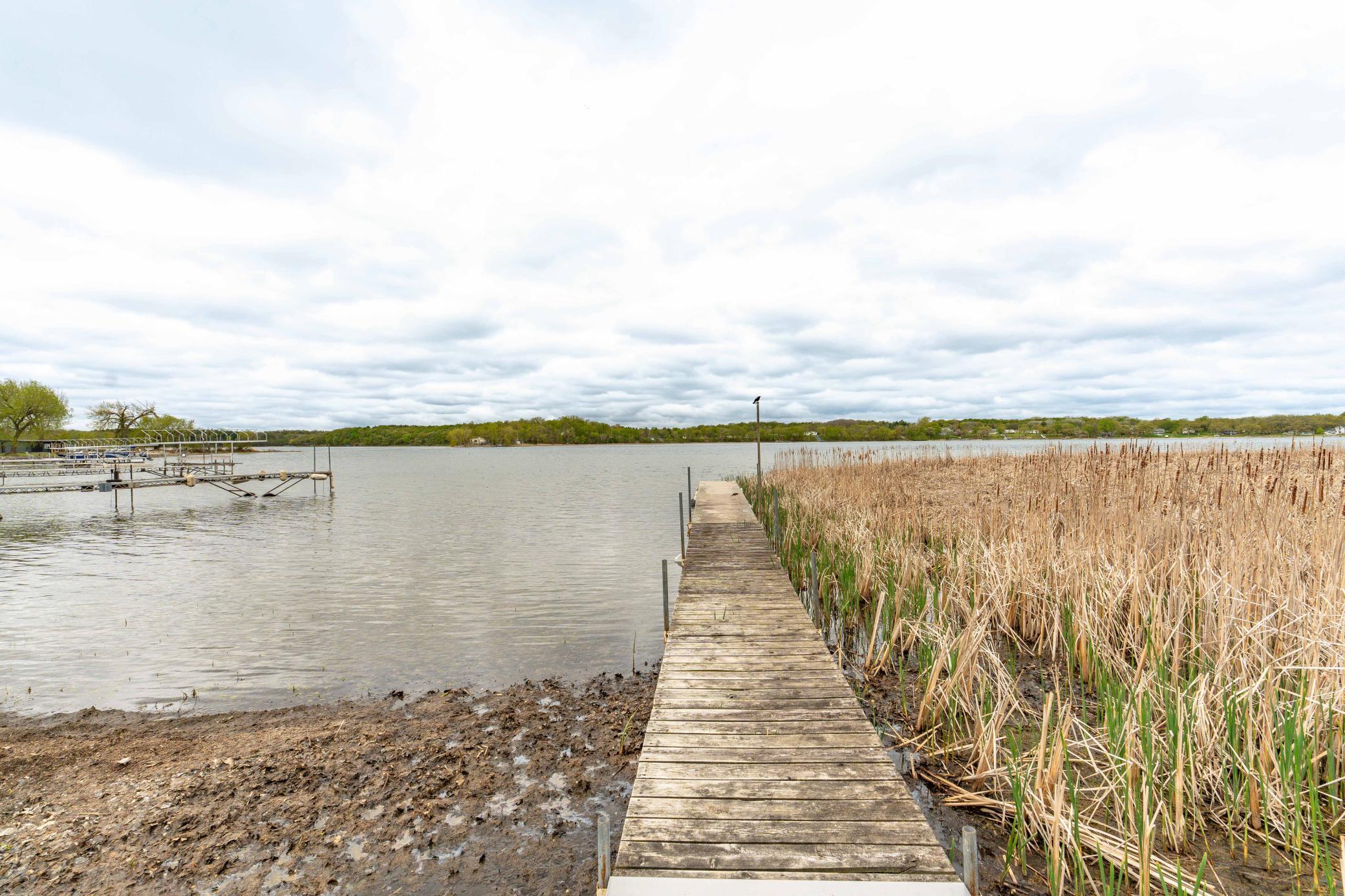 Dock to convey