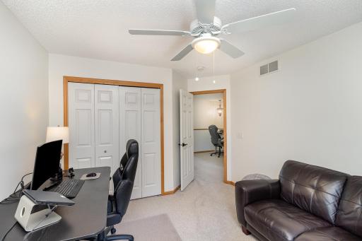 11023 Oak Grove Circle, E, Woodbury, MN 55129