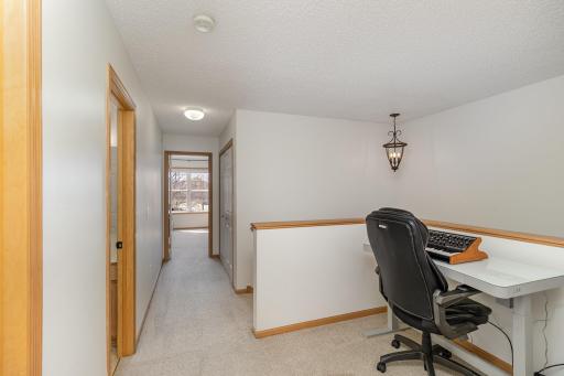 11023 Oak Grove Circle, E, Woodbury, MN 55129