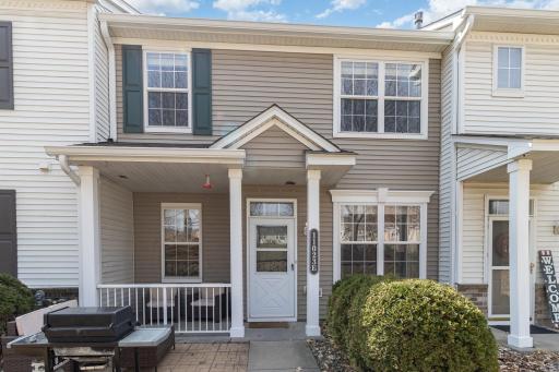 11023 Oak Grove Circle, E, Woodbury, MN 55129