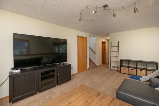 5714 49th Avenue NW, Rochester, MN 55901