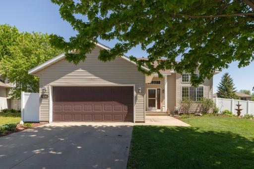 5714 49th Avenue NW, Rochester, MN 55901