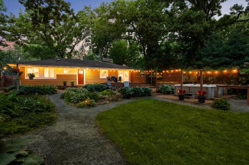 350 Arcwood Road, Mahtomedi, MN 55115