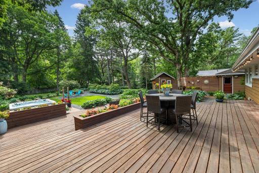 350 Arcwood Road, Mahtomedi, MN 55115