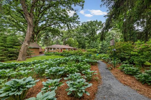 350 Arcwood Road, Mahtomedi, MN 55115