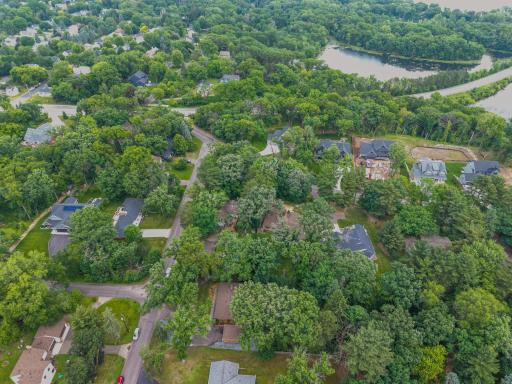 350 Arcwood Road, Mahtomedi, MN 55115