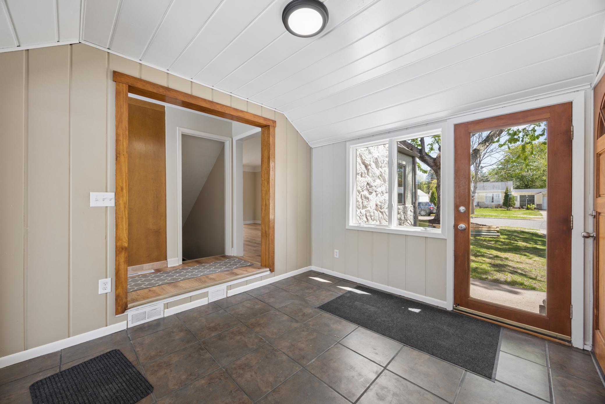 Breezeway into the home