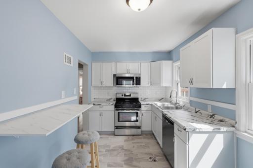 1108 Oakdale Avenue, Saint Paul, MN 55118