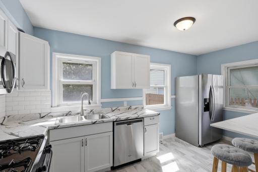 1108 Oakdale Avenue, Saint Paul, MN 55118