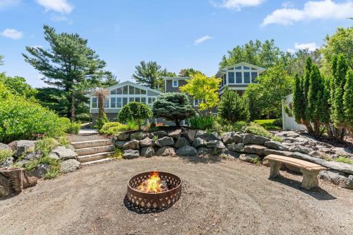 1555 Smith Avenue S, West Saint Paul, MN 55118