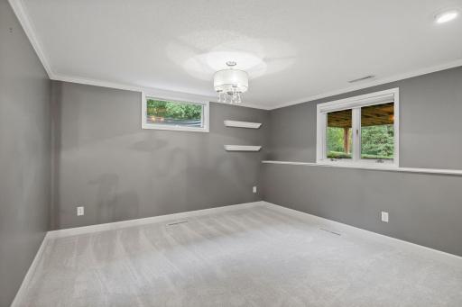 1555 Smith Avenue S, West Saint Paul, MN 55118