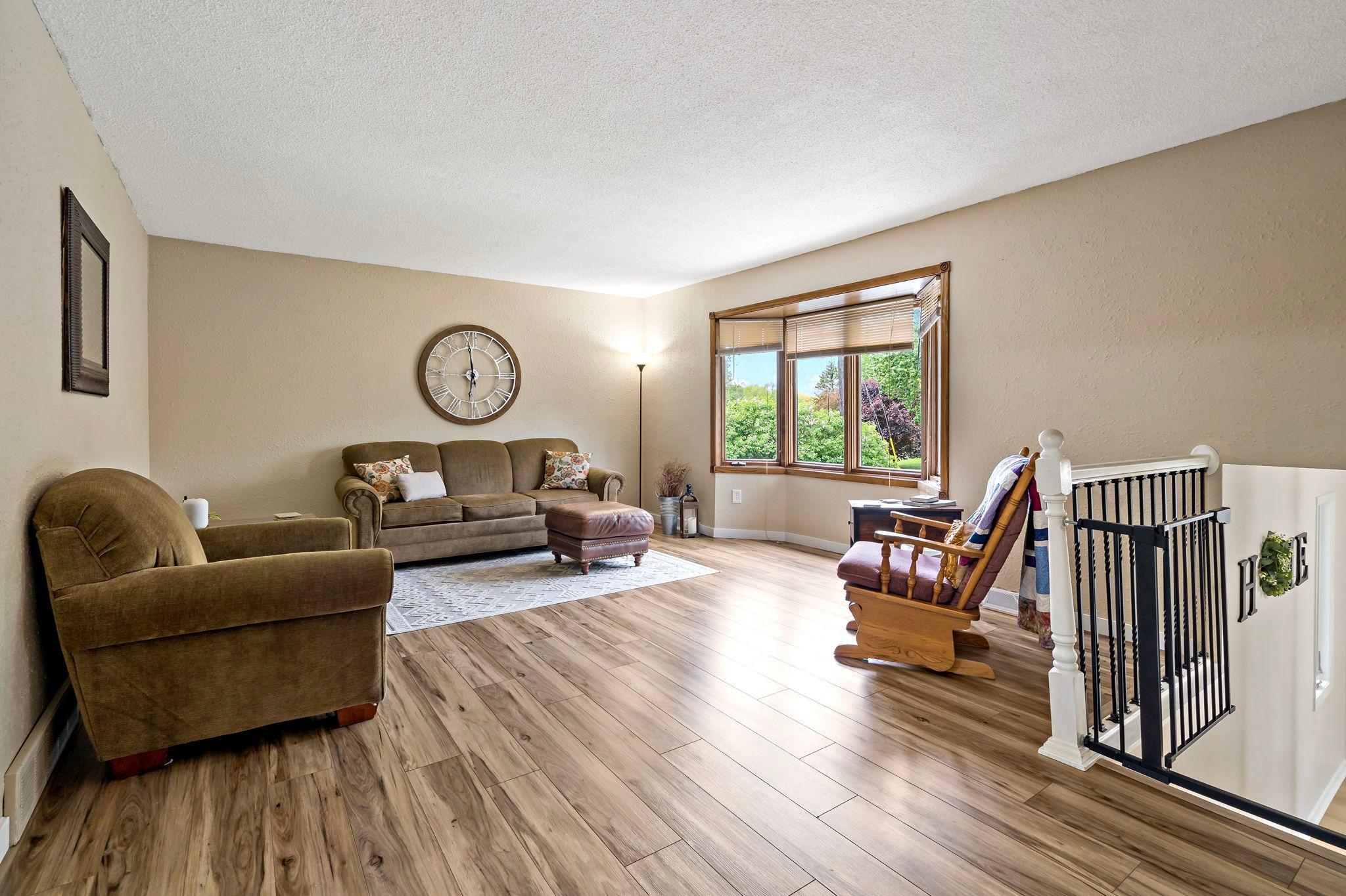 31-web-or-mls-312 Circle Ln SE St Michael MN_0032.jpg