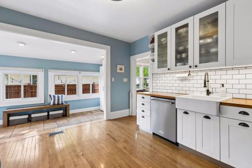 719 Quincy Street NE, Minneapolis, MN 55413