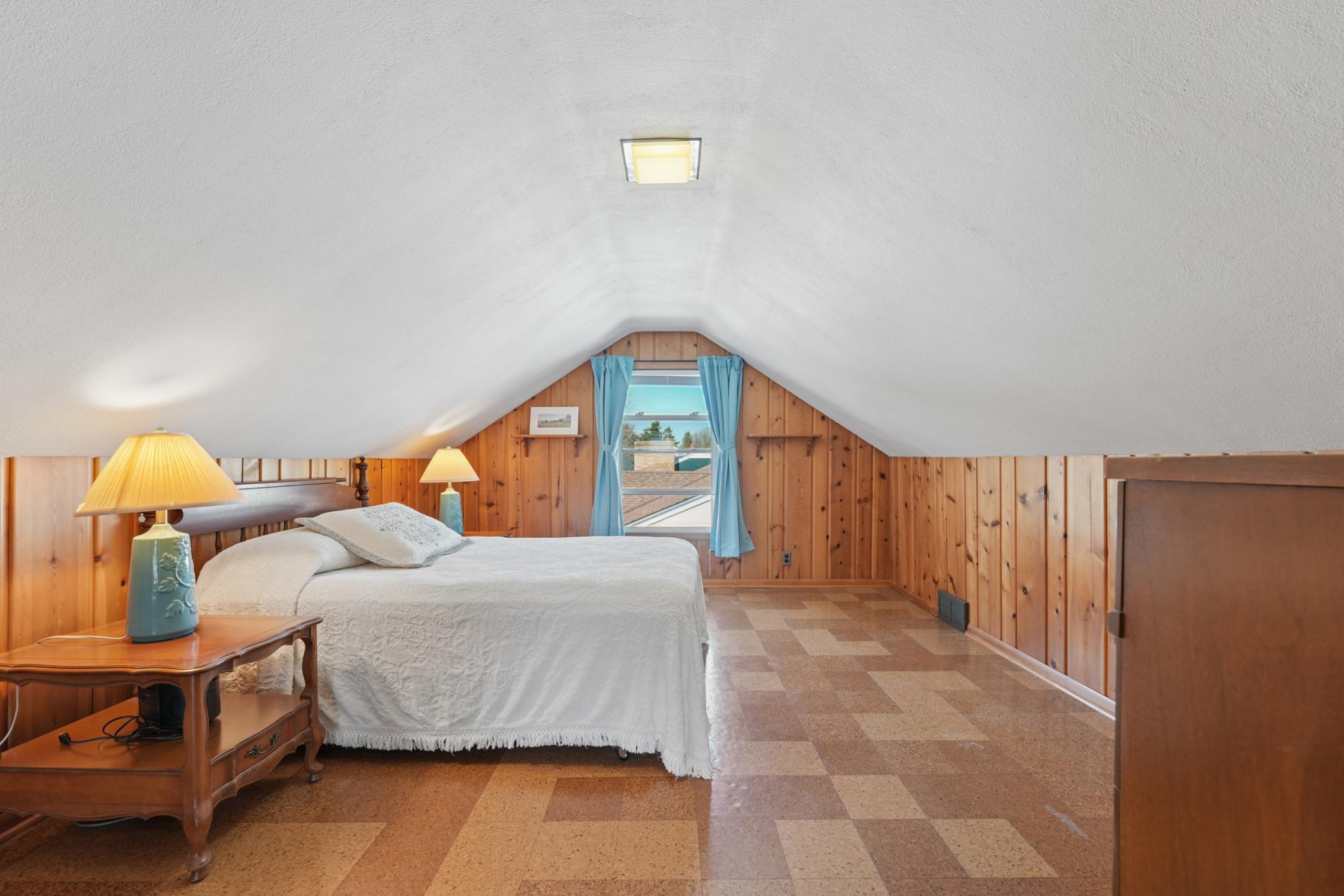 Spacious 3rd bedroom