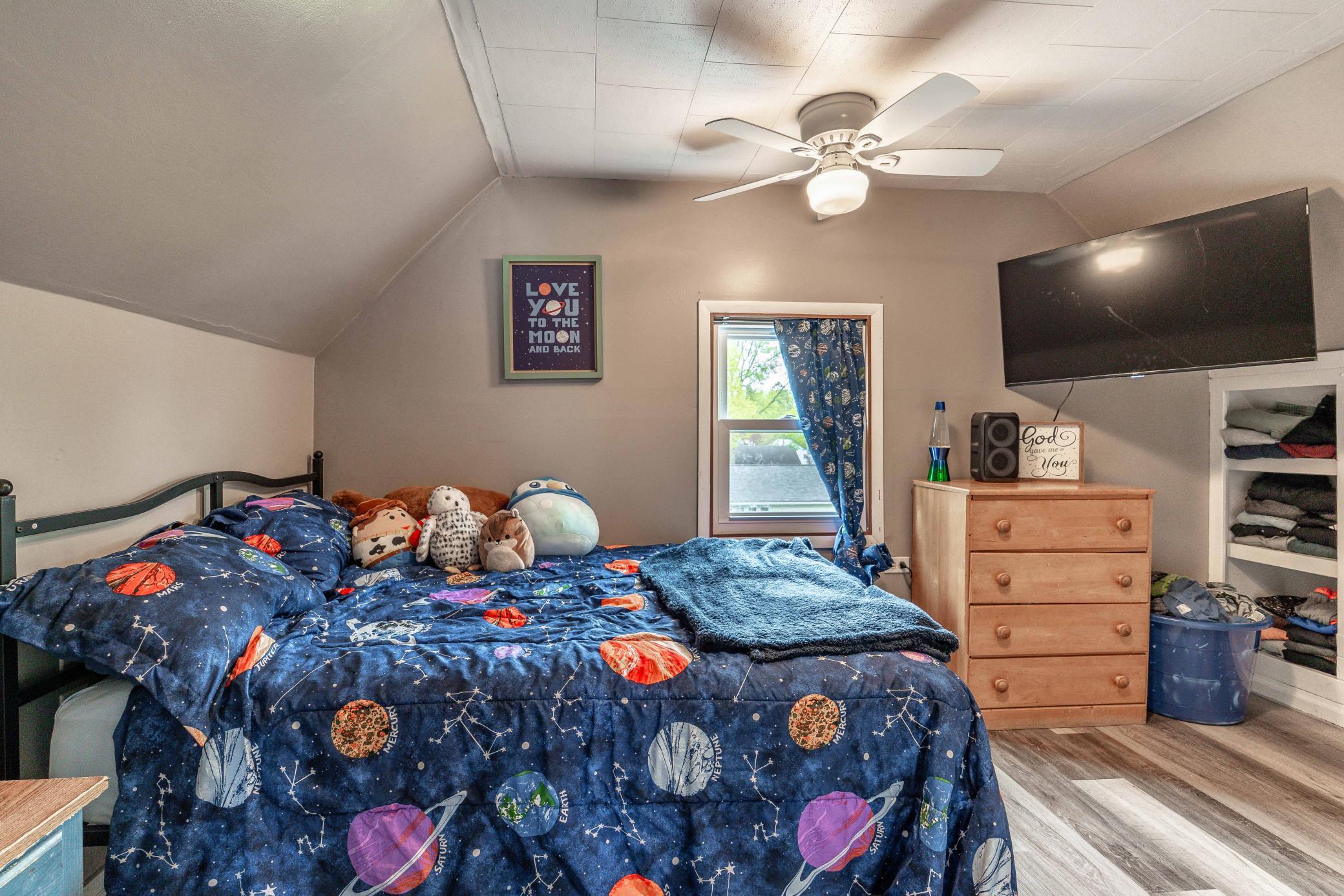1119 N Lake St FF-219.jpg