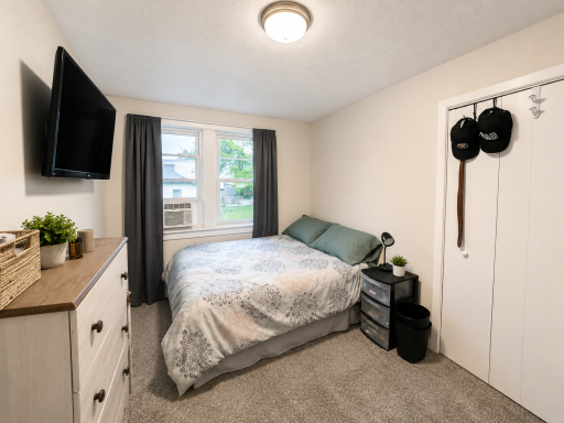 2701 Russell Avenue N, Minneapolis, MN 55411