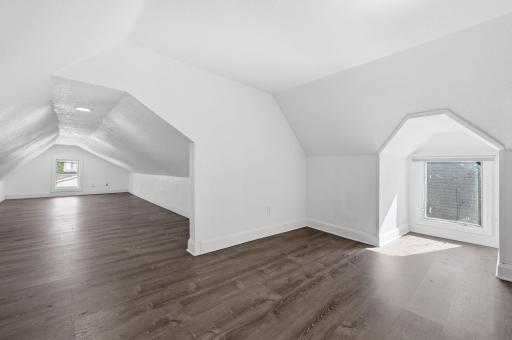 959 Jenks Avenue, Saint Paul, MN 55106