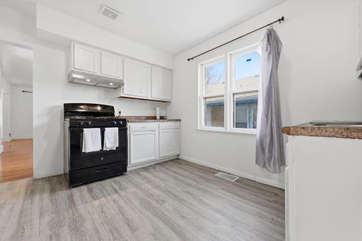 959 Jenks Avenue, Saint Paul, MN 55106