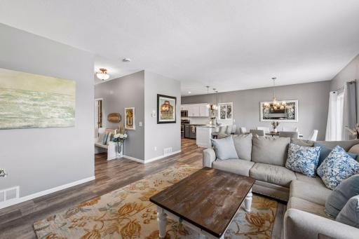 11466 75th Street NE, Albertville, MN 55301