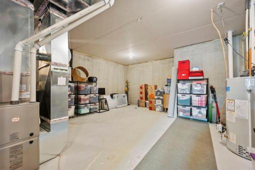 Huge lower level utility room adds plenty of additional storage space