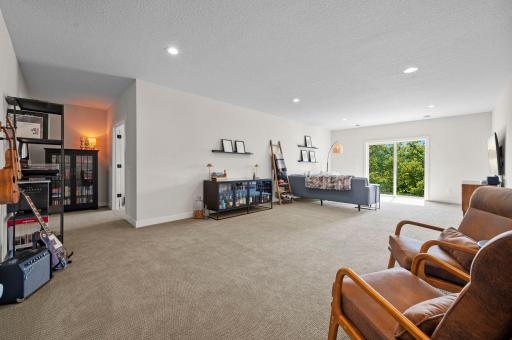 3925 Noah Court NW, Prior Lake, MN 55372