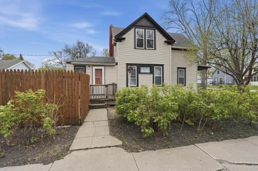 601 Cherry Street, Grand Forks, ND 58201