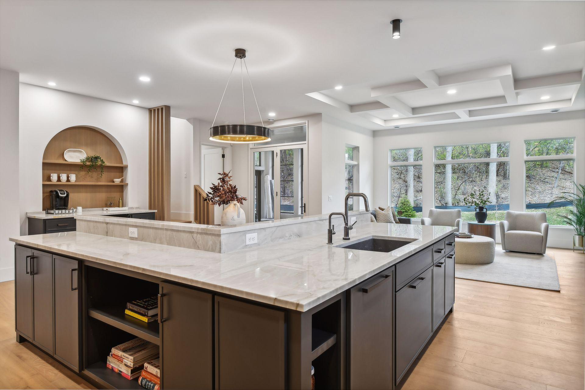 Spacious quartzite countertops