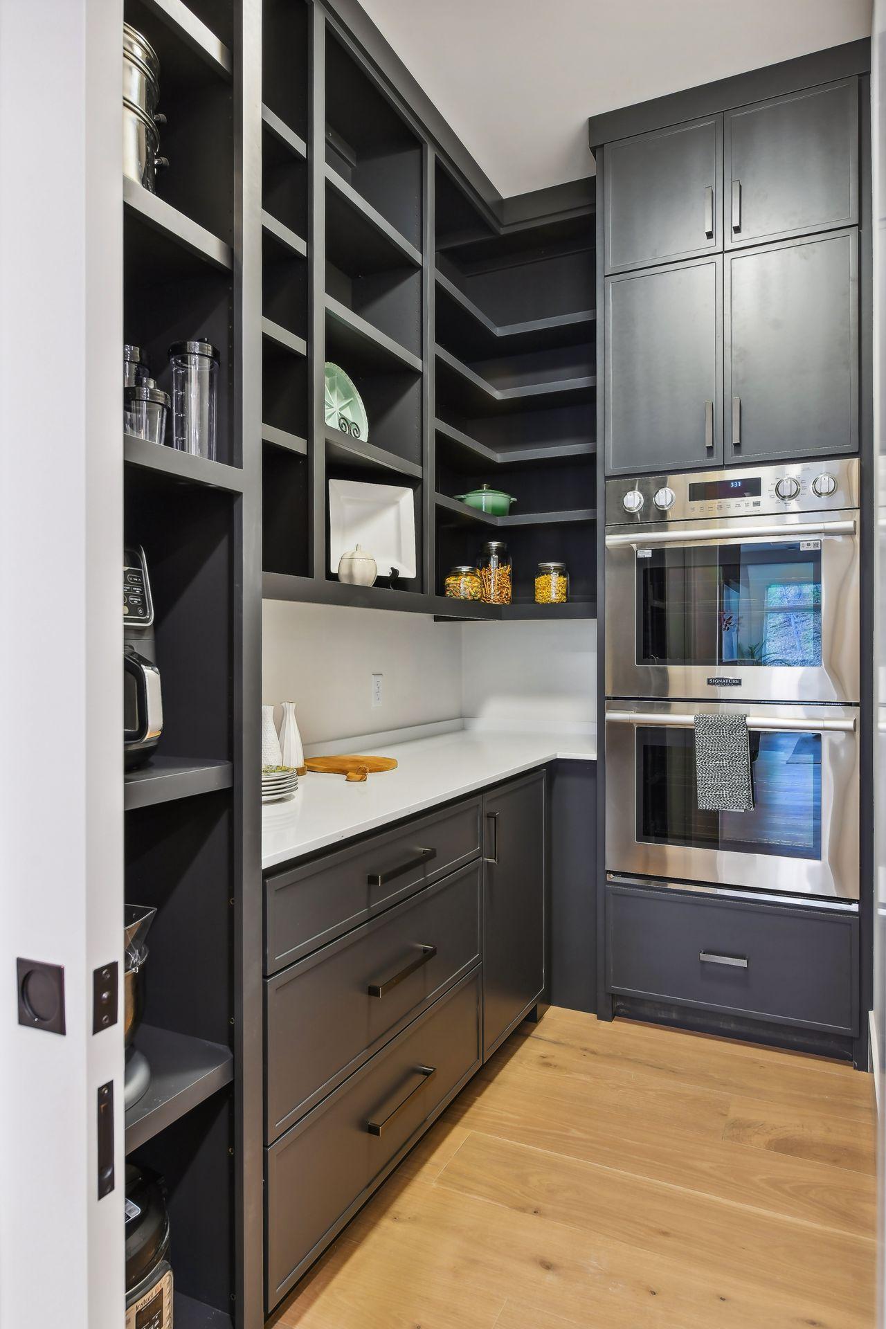 Pantry with oven option