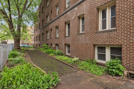 2733 Girard Avenue S, 305, Minneapolis, MN 55408