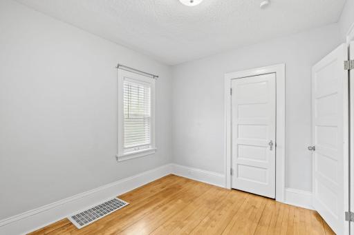215 E 48th Street, Minneapolis, MN 55419