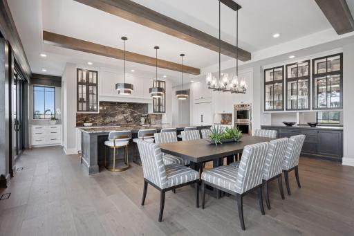 6528 Peaceful Lane, Chanhassen, MN 55317