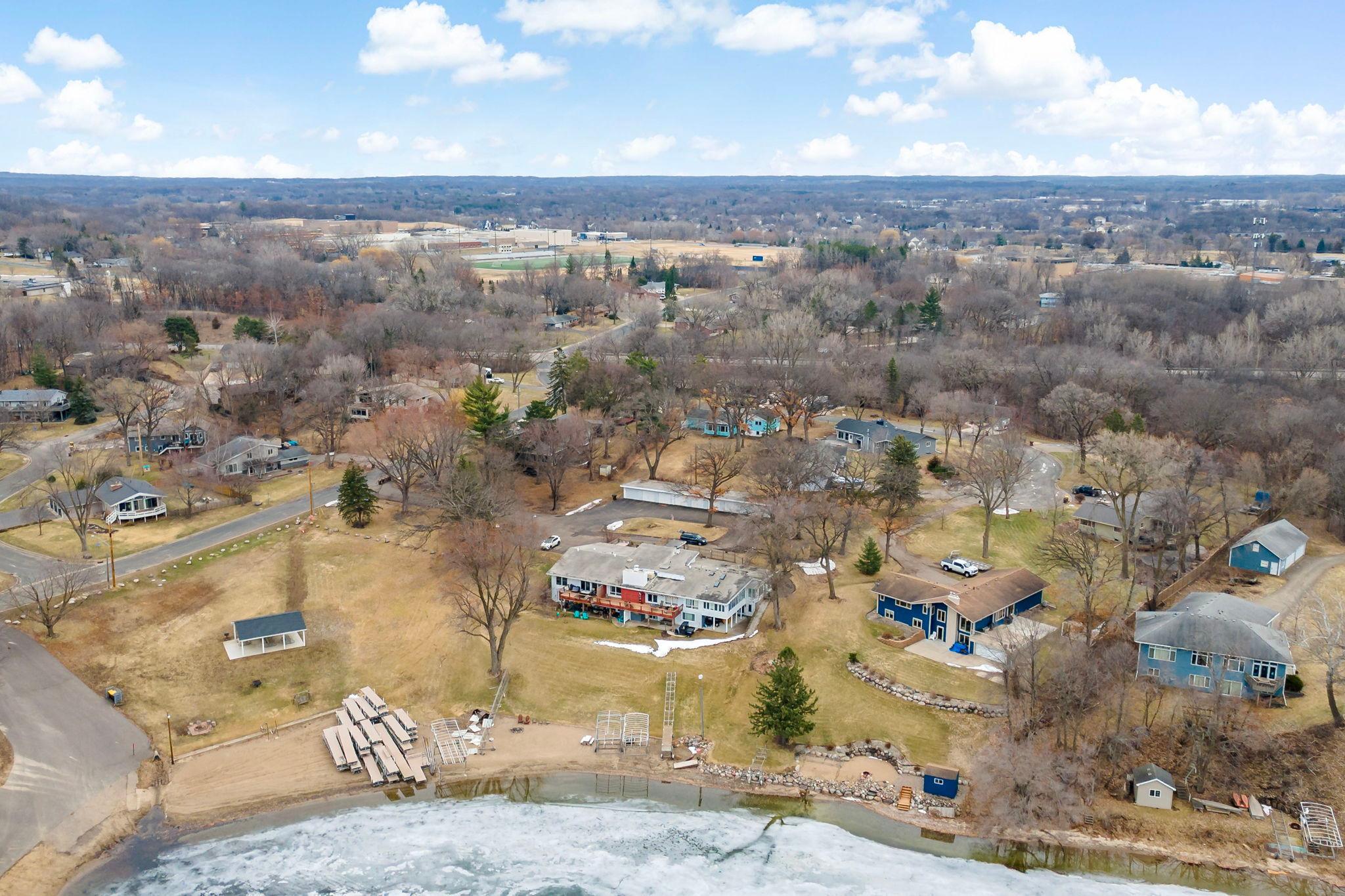 Immediate boat slip and dock for lifetime of home: $1,000 per year for association boat slip with dock on Lower Prior Lake.