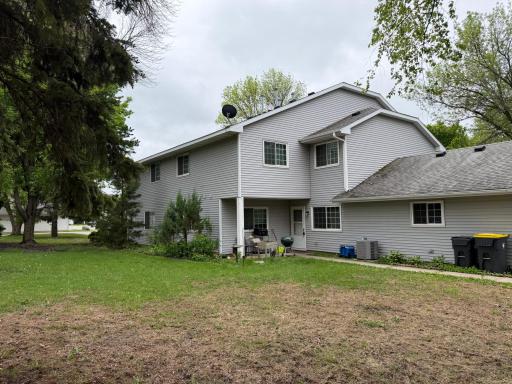 1622 Pleasant View Drive, C, North Mankato, MN 56003