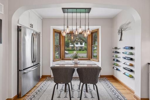 957 Hoyt Avenue W, Saint Paul, MN 55117