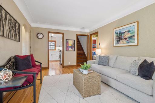 957 Hoyt Avenue W, Saint Paul, MN 55117