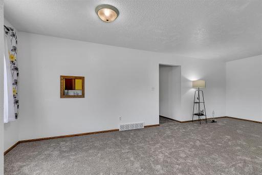 827 10th Avenue SE, Saint Cloud, MN 56304