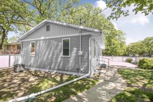 827 10th Avenue SE, Saint Cloud, MN 56304