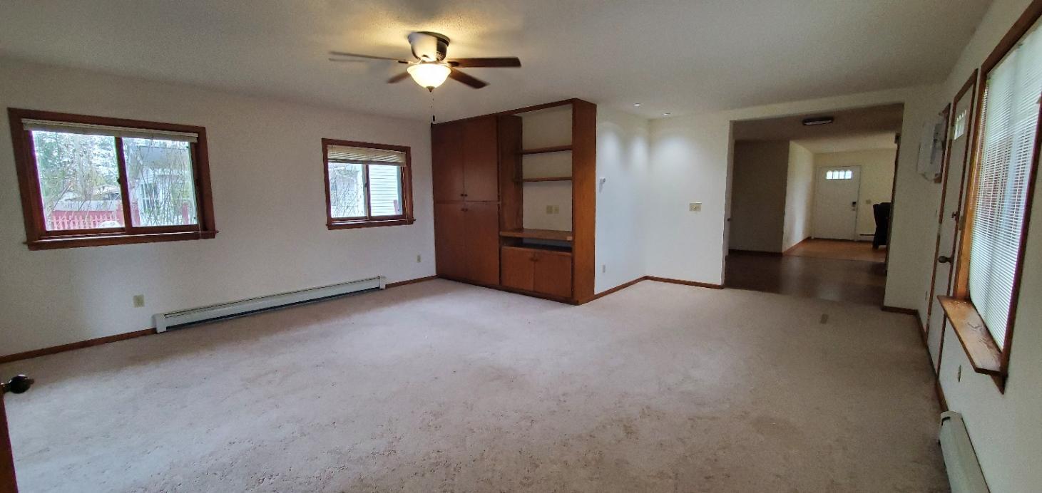Main entertain room.jpg