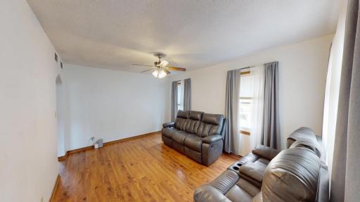 813 Pillsbury Avenue, Albert Lea, MN 56007